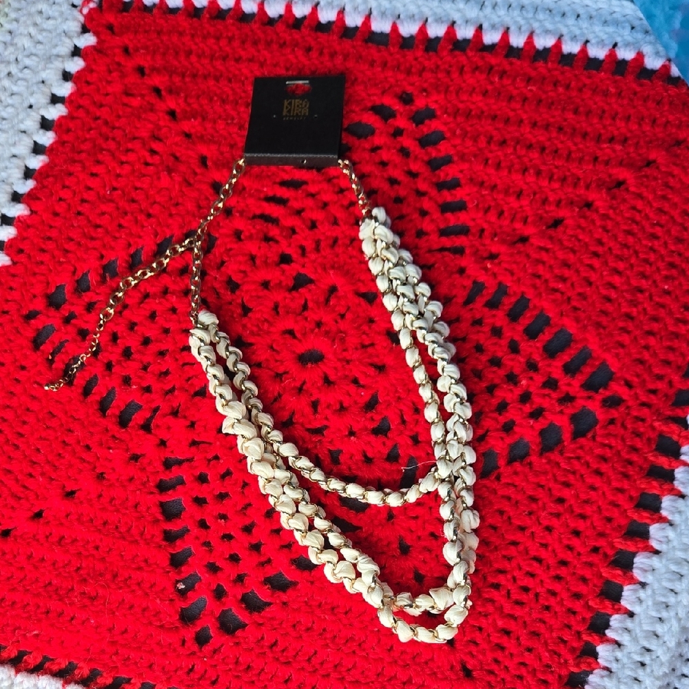 Chic Twisted Necklace